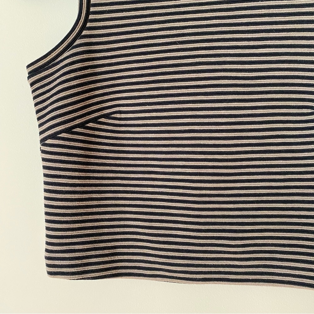 [XS] Banana Republic Ribbed Striped Top | Chocolate Brown and Black - Picture 4 of 6